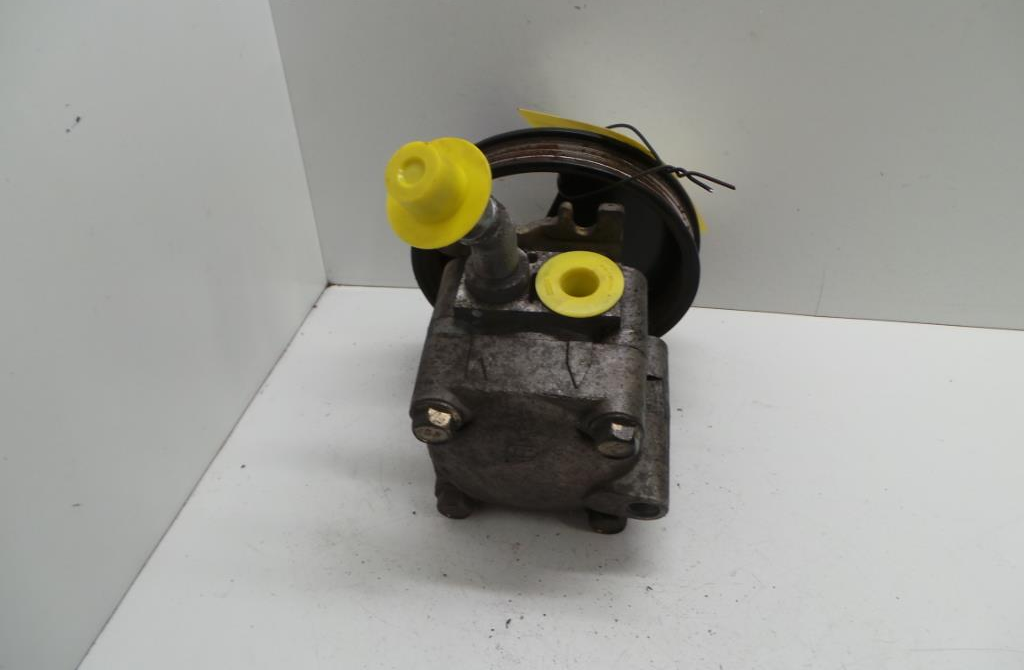 Nissan Almera N16 Bj.00 Servopumpe Pumpe Servolenkung 1,5 66kw *QG15* 92 Bar